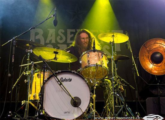 Paiste_Gallery_Simon_Moll_550_400_1.jpg
