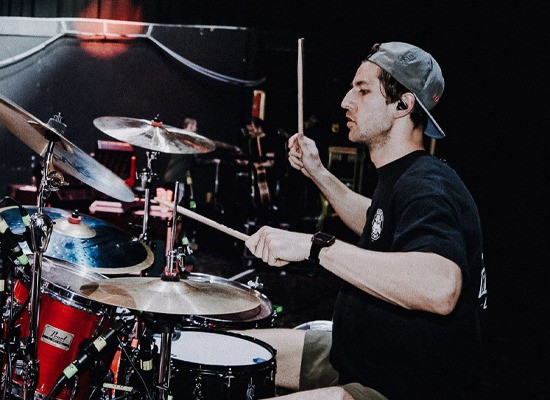 Paiste_Gallery_XClint_Carl_550_400_3.jpg