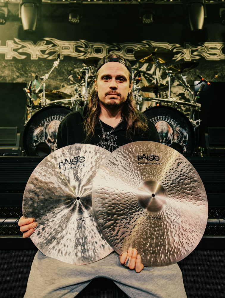 Henrik Axelsson