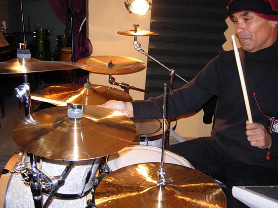 lewis_mingo_kit.jpg