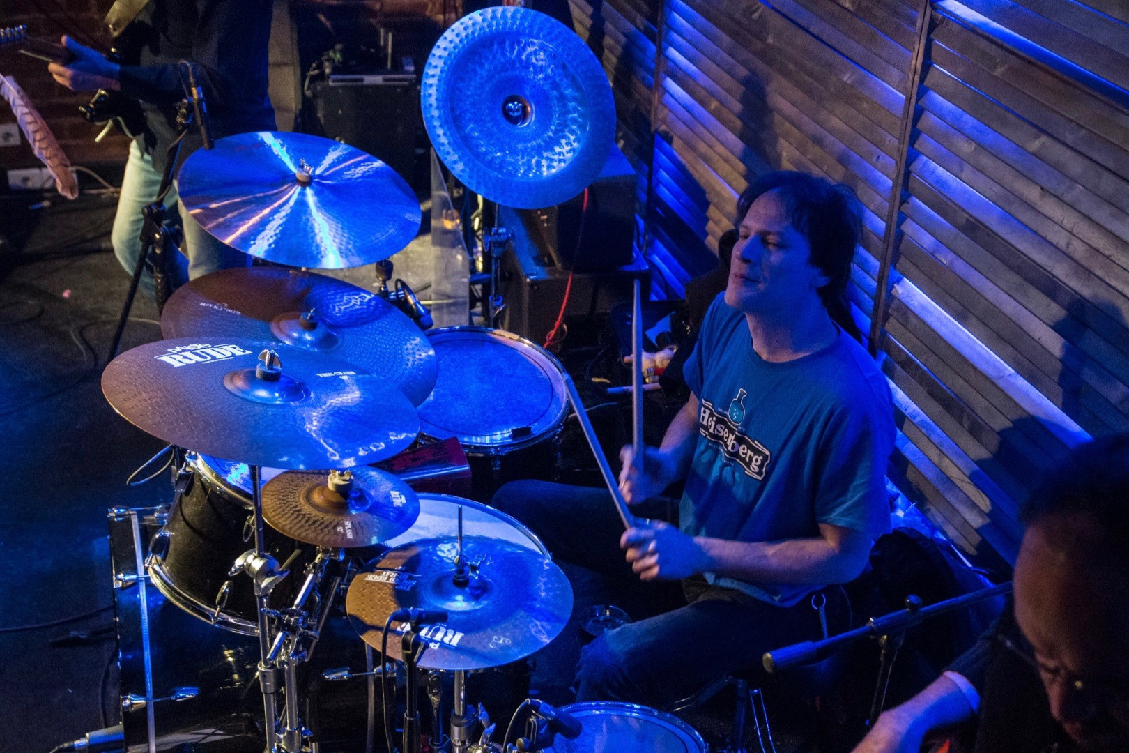 Alex Apostolakis live 1.jpg