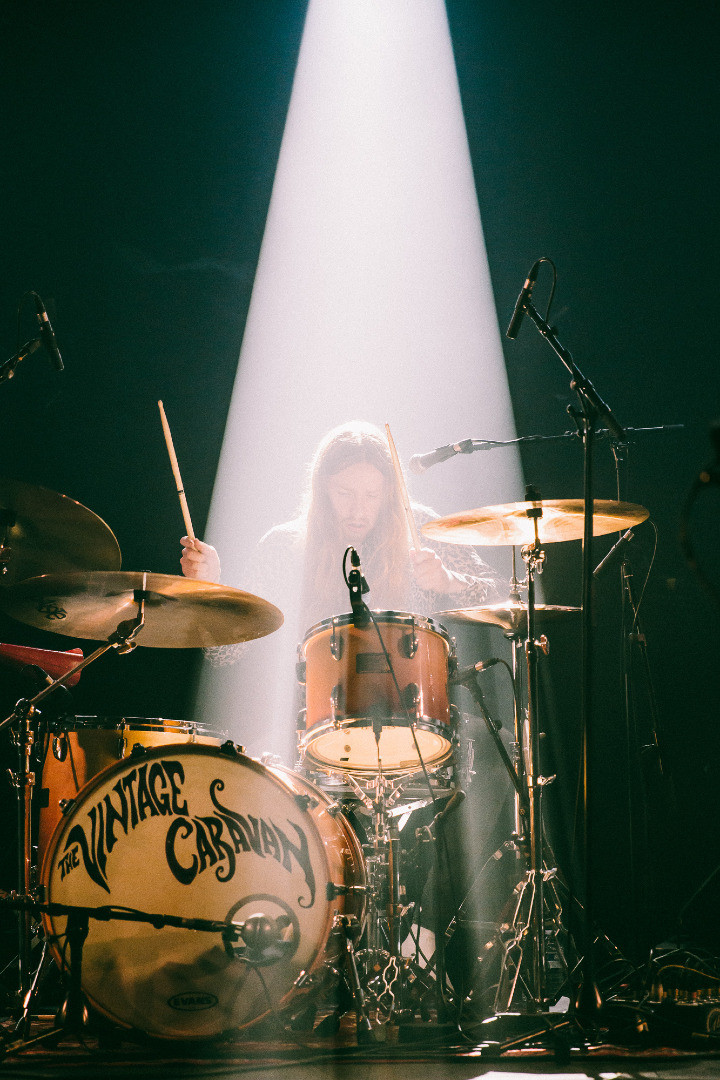 Live1-Photocredit_Elif Bell.jpg