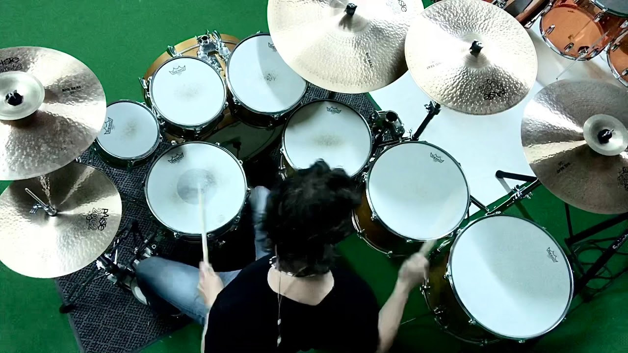 Diggin In The Dirt - Tamas Tatai