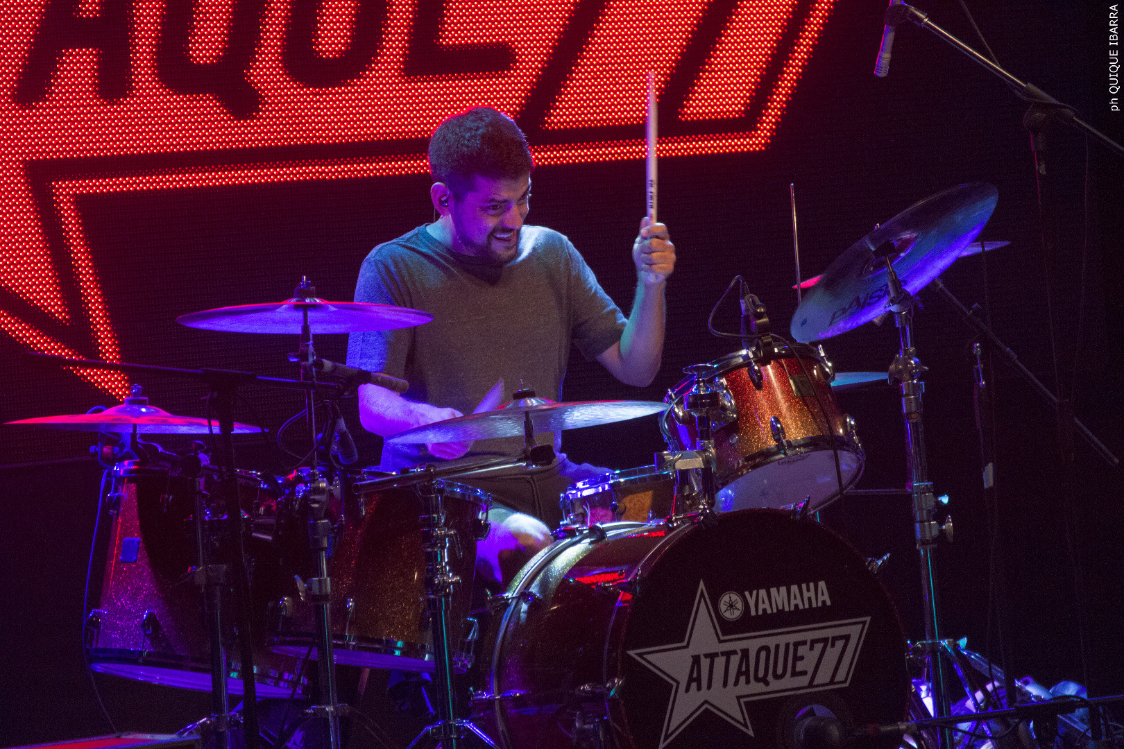 Leo Attaque77 IMG_2242.jpg